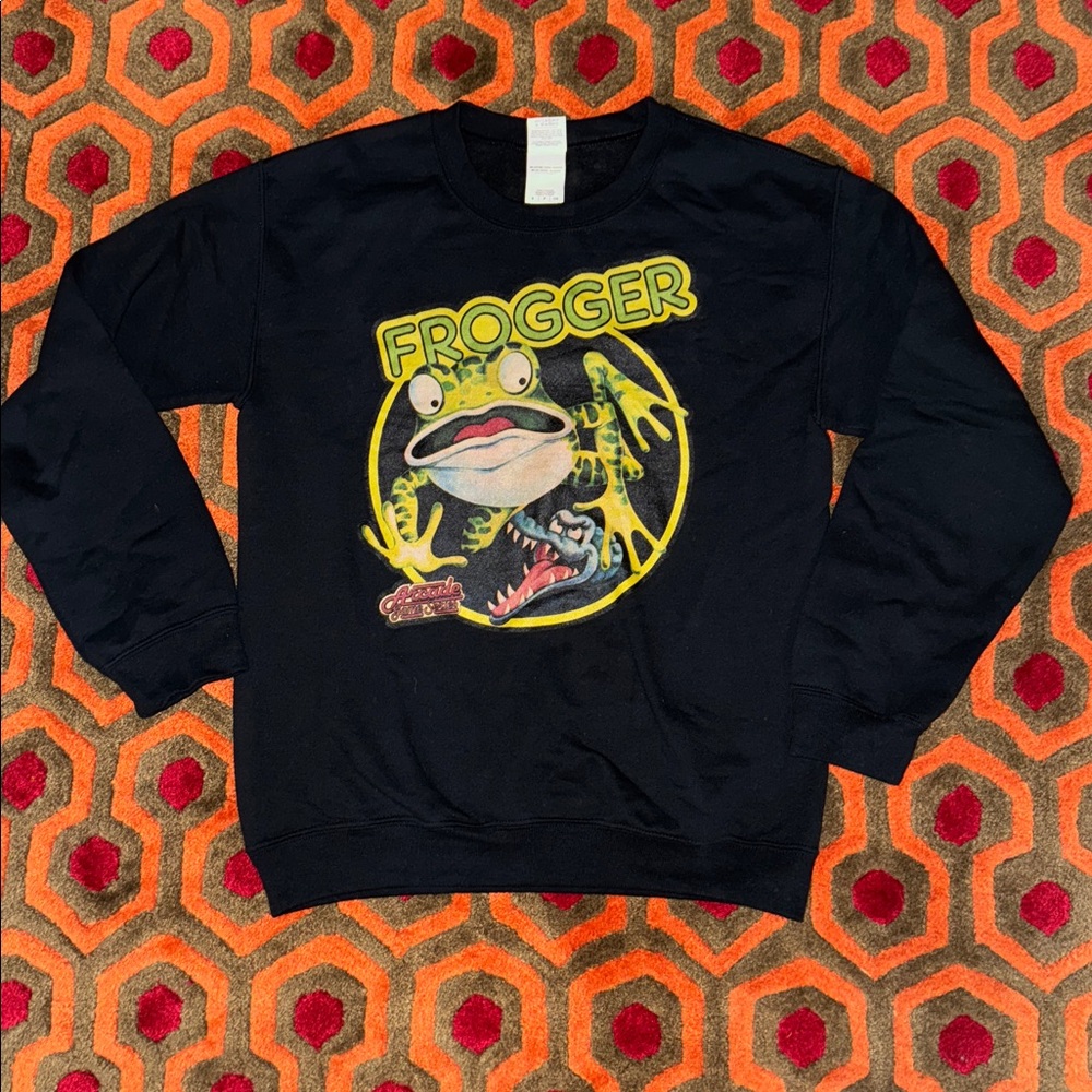 Frogger Graphic Gildan Sweatshirt Heavy Blend Men's Small Atari Arcade sweater
